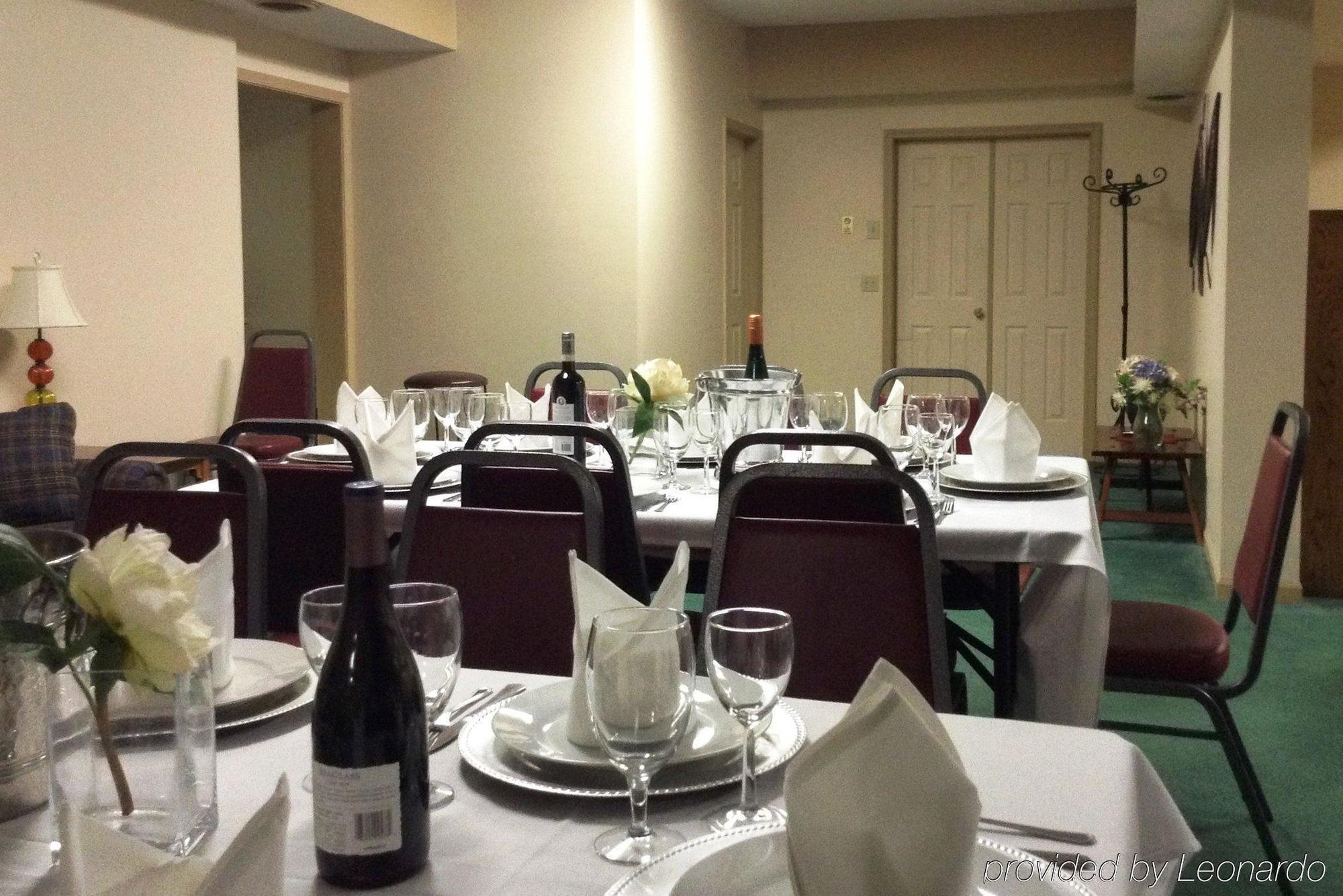 Pointes North Inn Charlevoix Extérieur photo