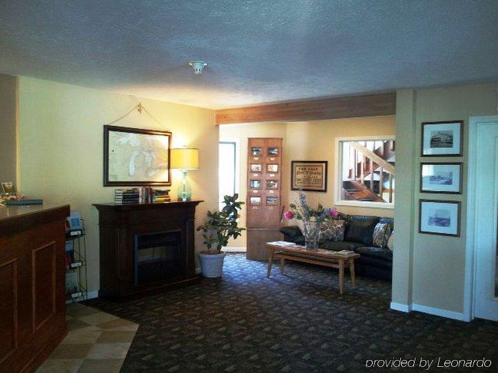 Pointes North Inn Charlevoix Extérieur photo