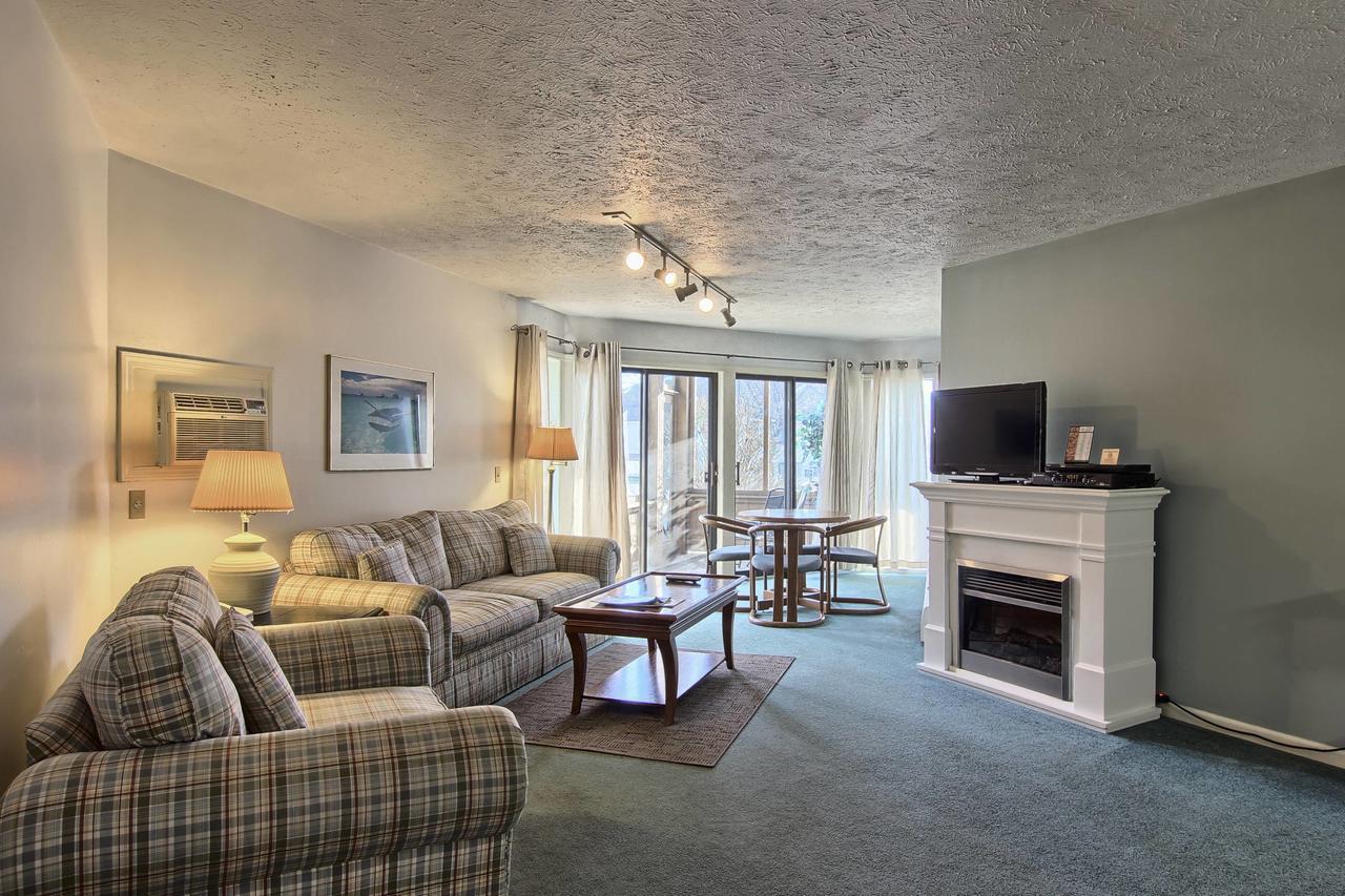 Pointes North Inn Charlevoix Extérieur photo